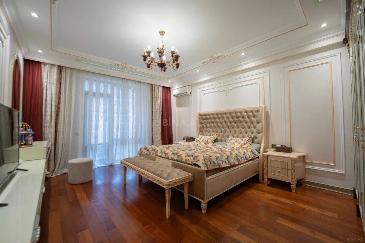 Satılır 3 otaqlı mənzil 175 m²