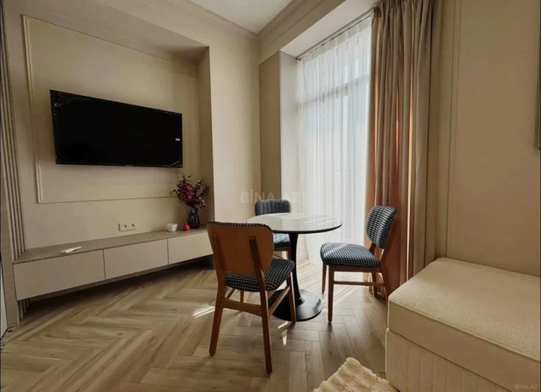 Kirayə verilir 2 otaqlı mənzil 65 m²