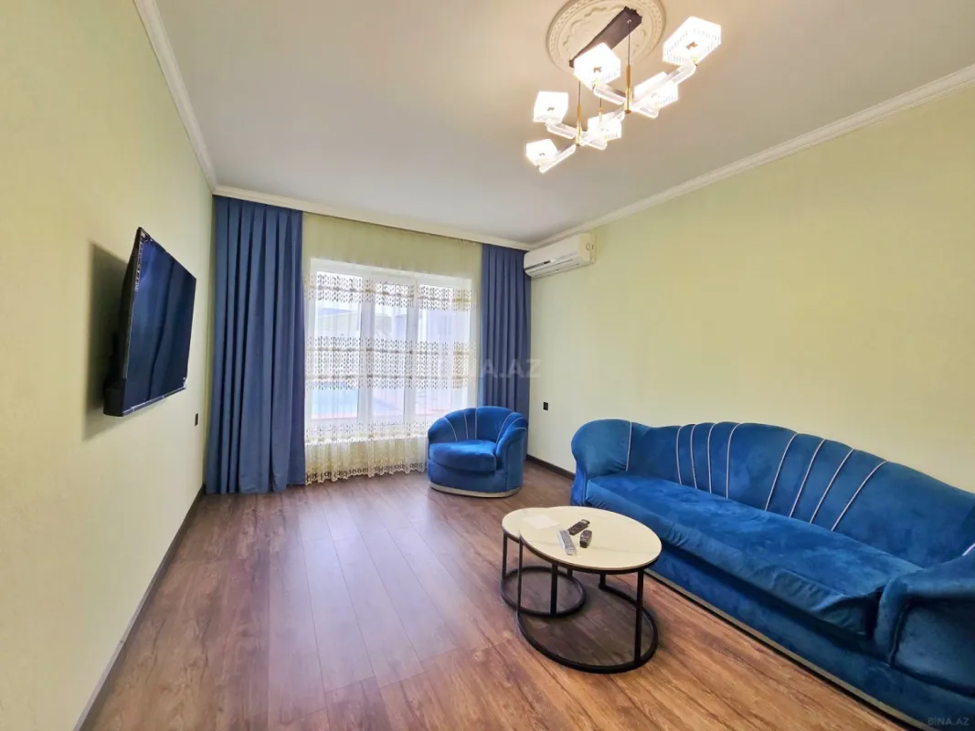 Satılır 7 otaqlı həyət evi 250 m²