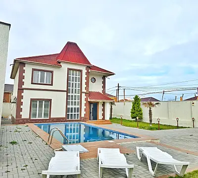 Satılır 7 otaqlı həyət evi 250 m²