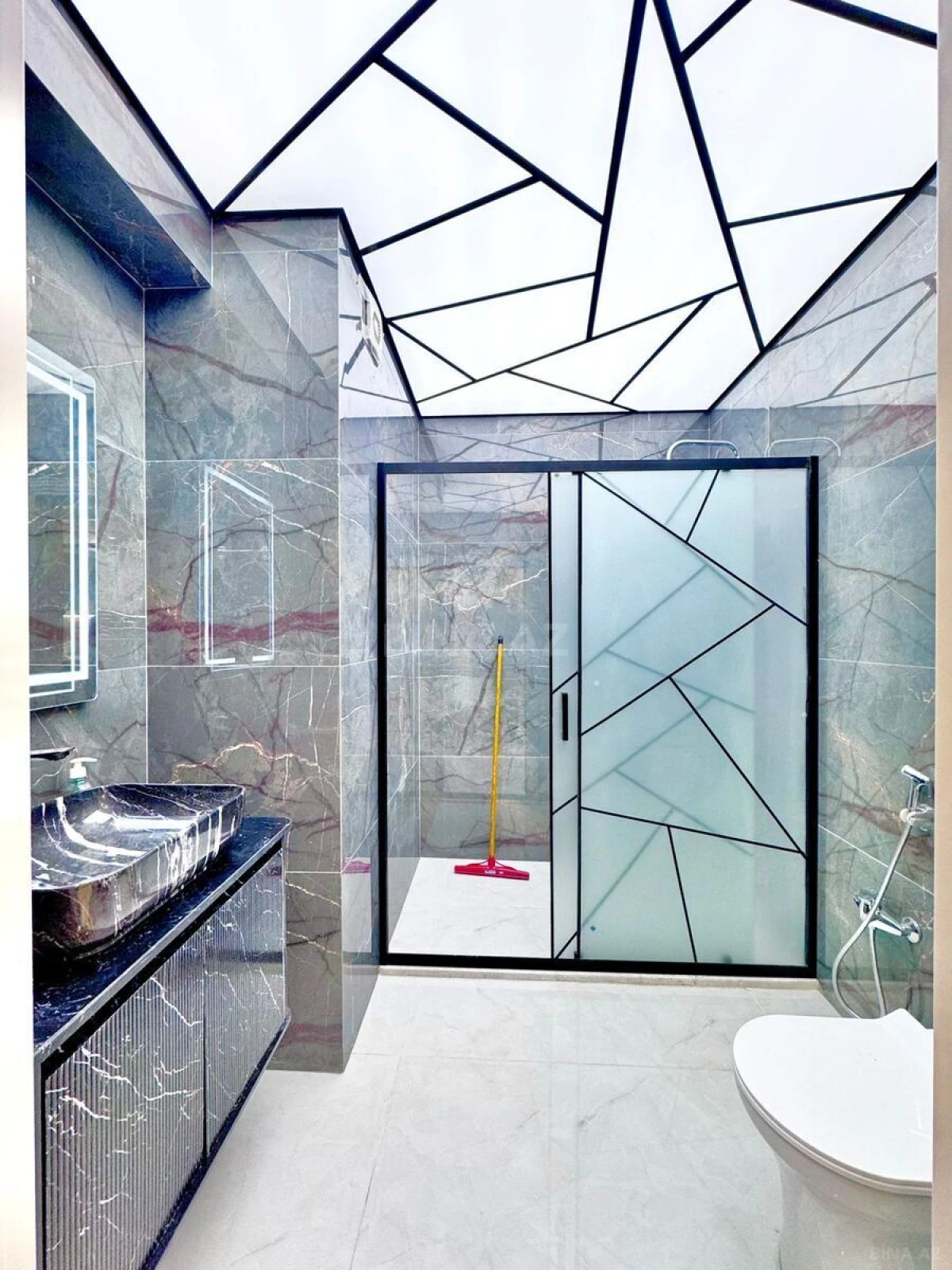 Satılır 3 otaqlı mənzil 75 m²