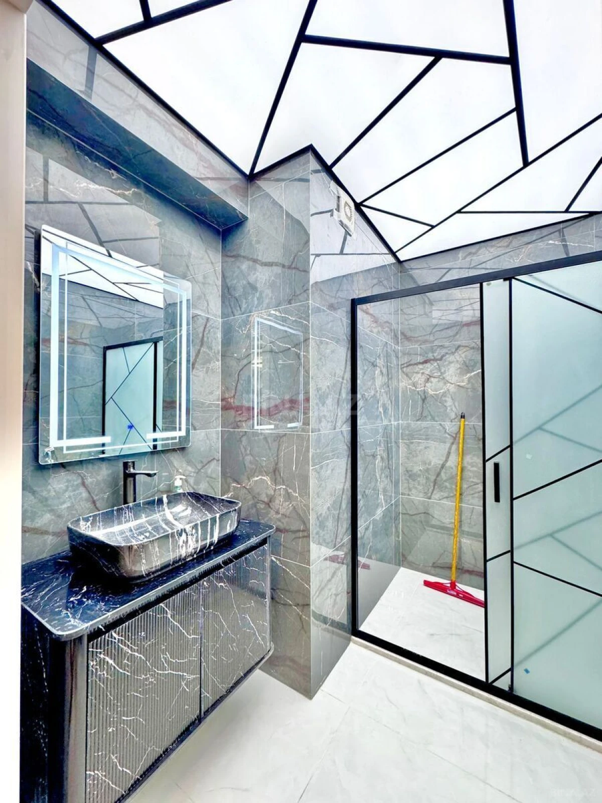 Satılır 3 otaqlı mənzil 75 m²