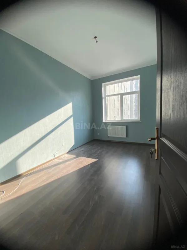 Satılır 3 otaqlı mənzil 77 m²