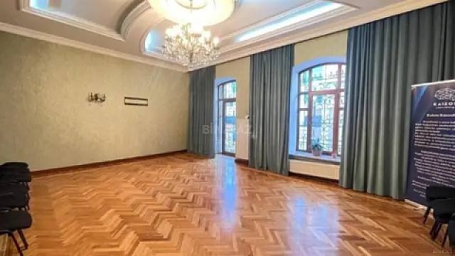 Kirayə verilir 5 otaqlı ofis 270 m² — Bakı, Sahil qəs. 5 otaq 270.00 m²