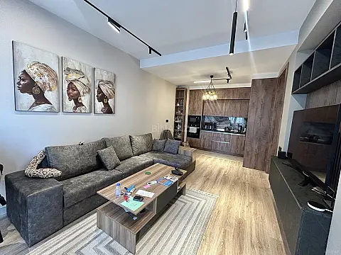 Kirayə verilir 2 otaqlı mənzil 70 m²