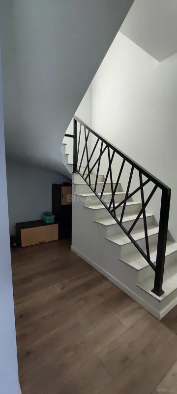 Satılır 4 otaqlı həyət evi 170 m²