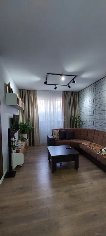 Satılır 4 otaqlı həyət evi 170 m²
