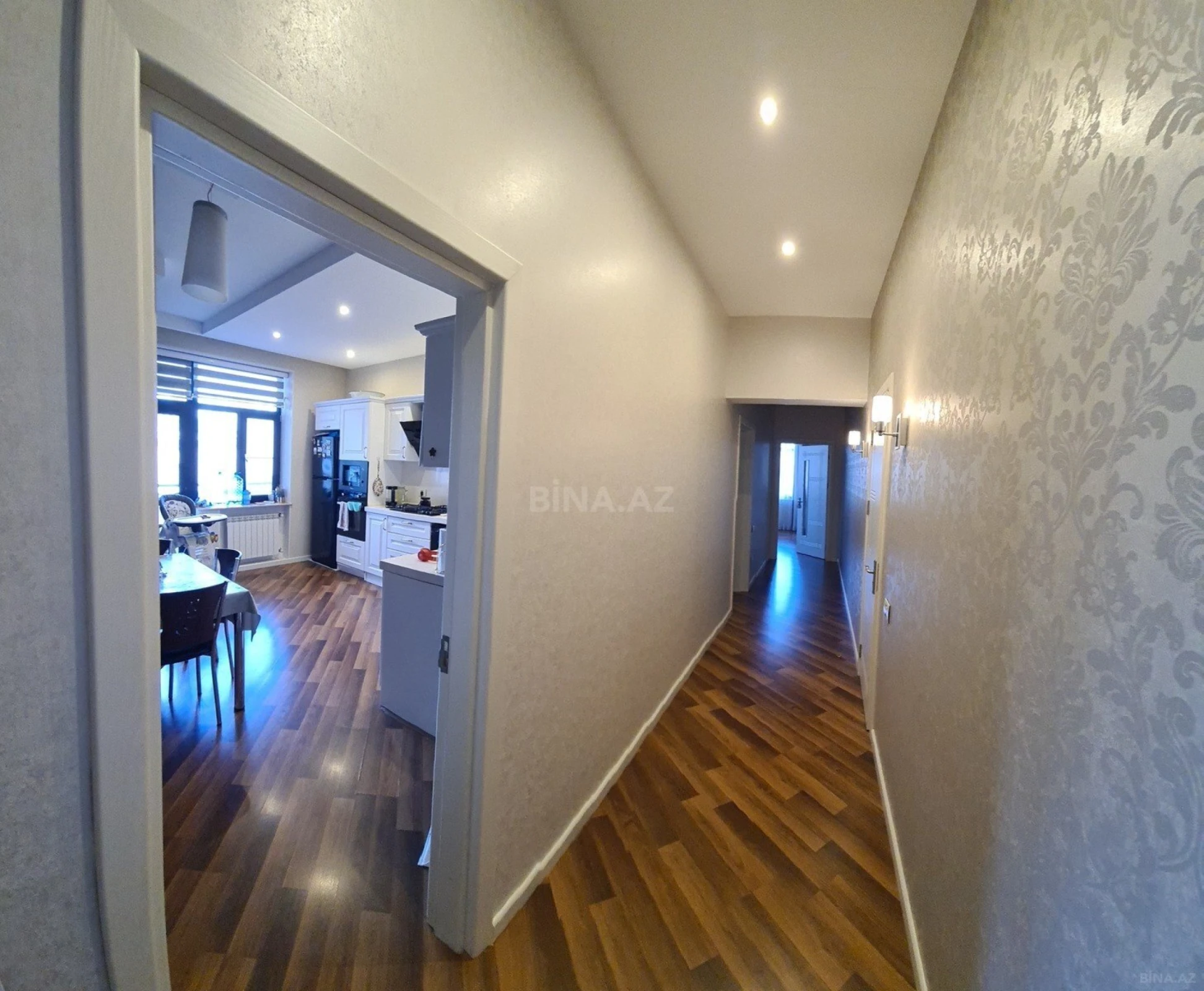 Kirayə verilir 3 otaqlı mənzil 120 m²