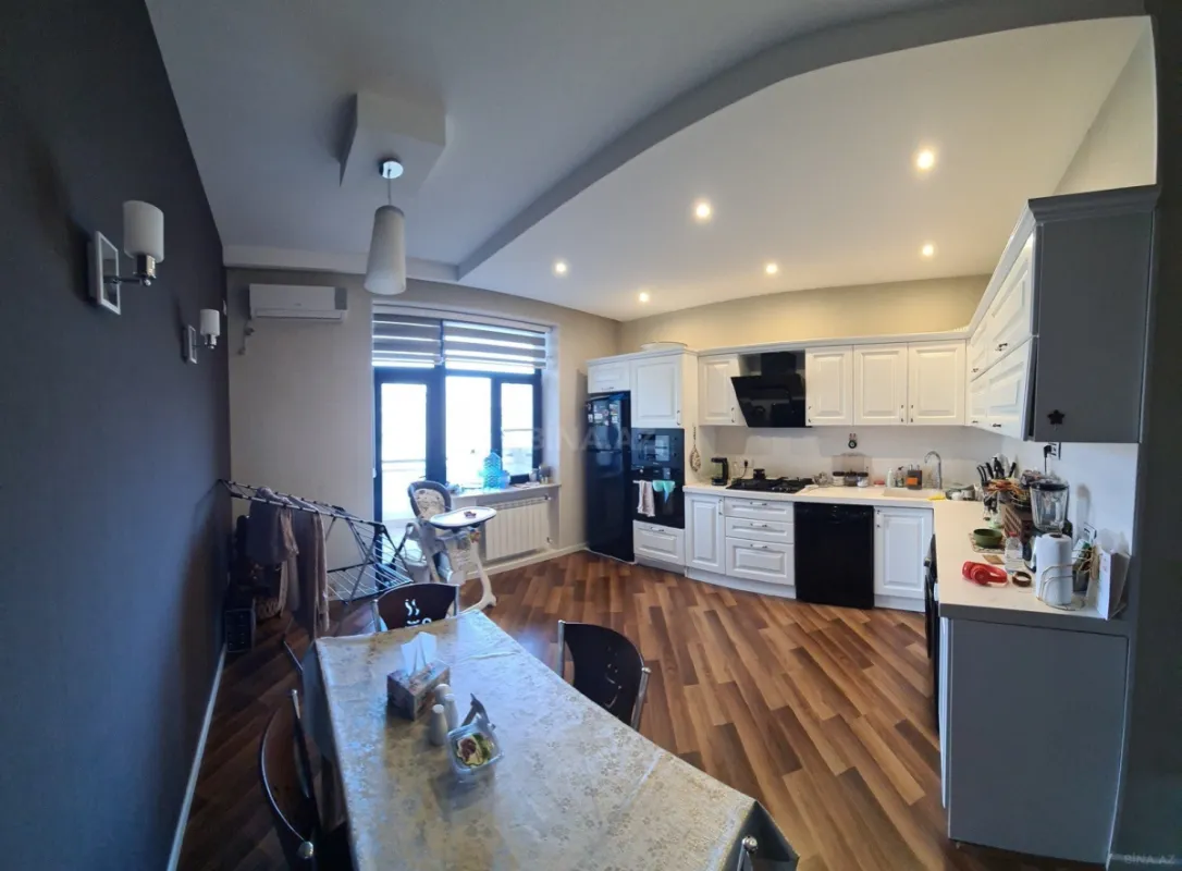 Kirayə verilir 3 otaqlı mənzil 120 m²