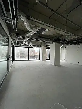 Satılır 5 otaqlı mənzil 379 m²