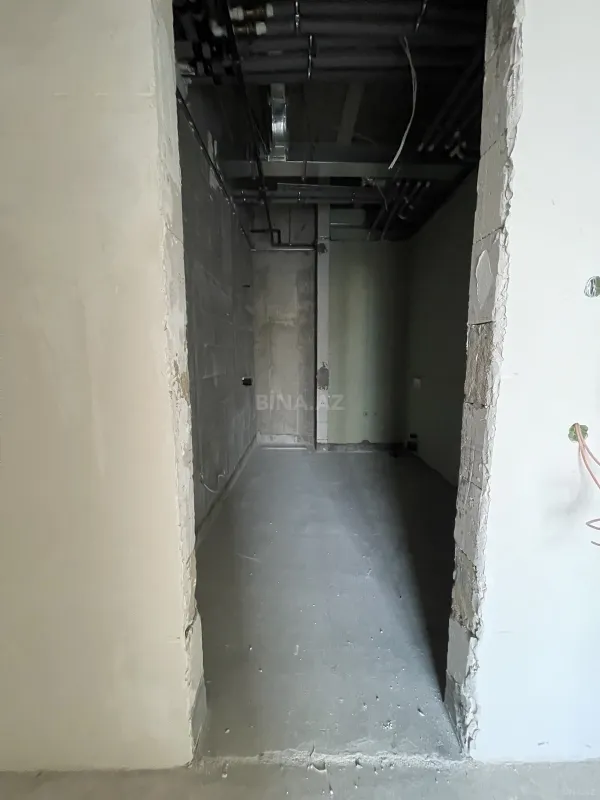 Satılır 5 otaqlı mənzil 379 m²