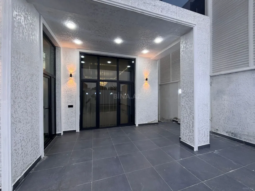 Satılır 5 otaqlı həyət evi 200 m²
