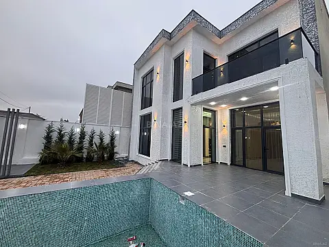 Satılır 5 otaqlı həyət evi 200 m²