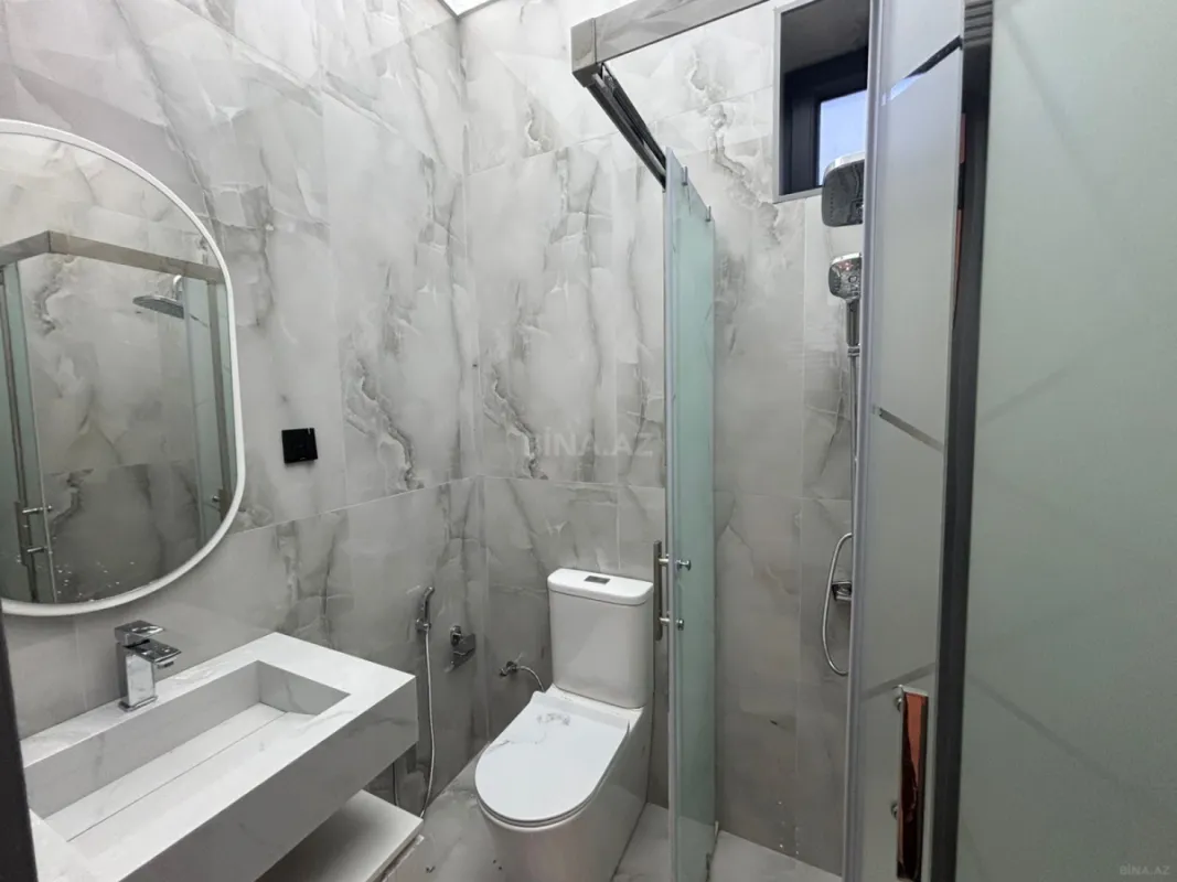 Satılır 5 otaqlı həyət evi 200 m²