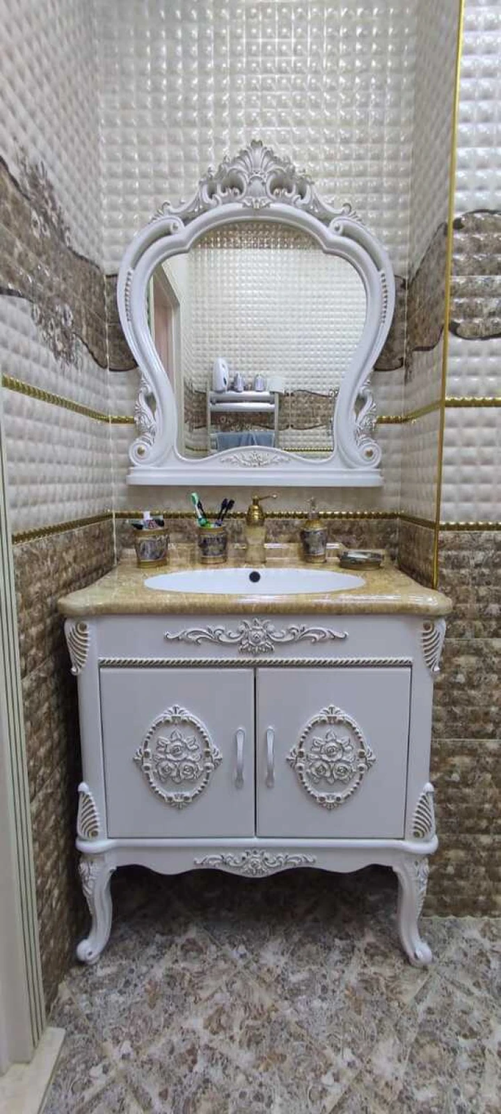 Kirayə verilir 2 otaqlı mənzil 70 m²