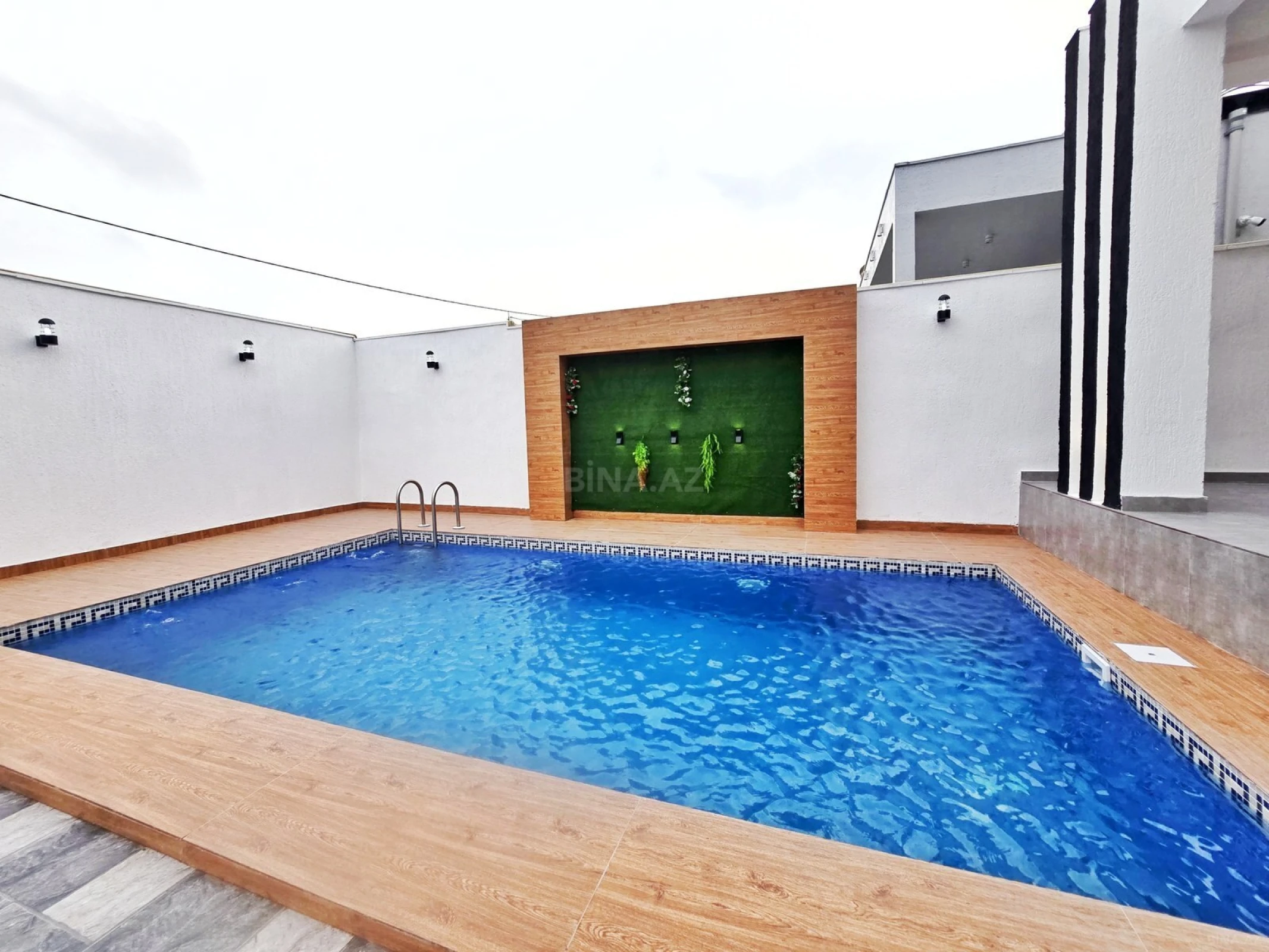 Satılır 4 otaqlı həyət evi 170 m²