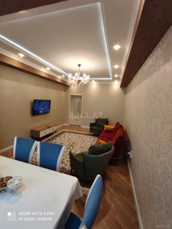 Kirayə verilir 2 otaqlı mənzil 70 m²