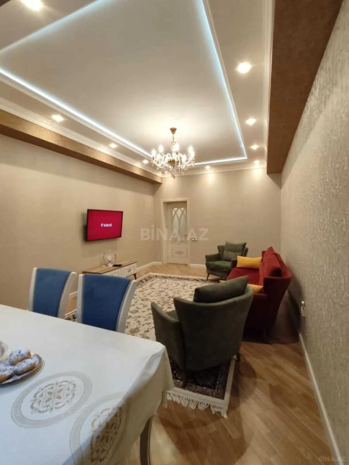 Kirayə verilir 2 otaqlı mənzil 70 m²