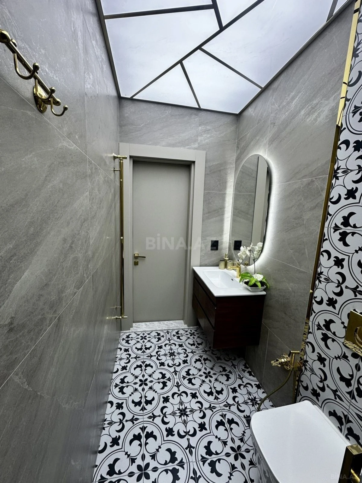 Satılır 3 otaqlı mənzil 92 m²