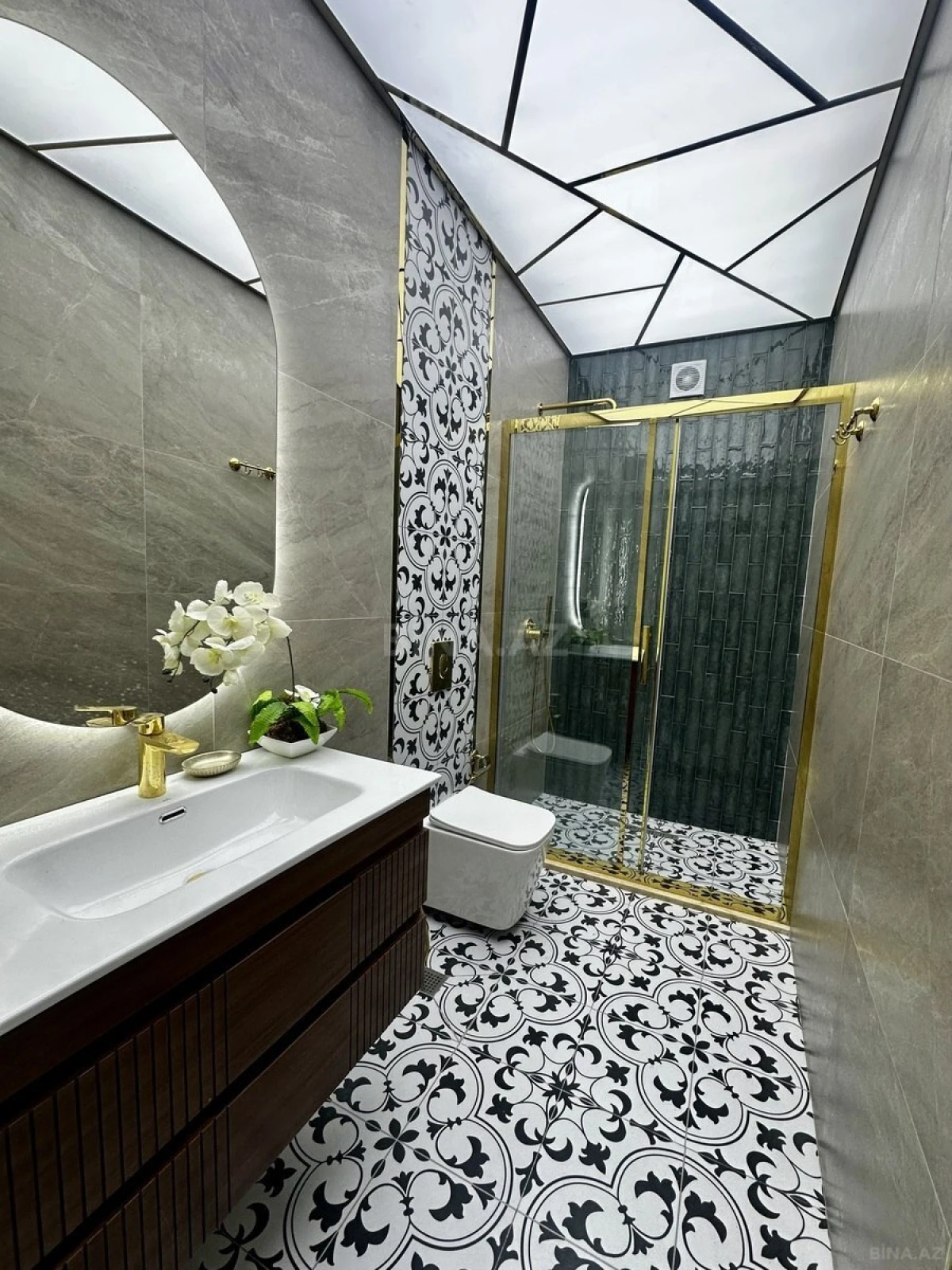 Satılır 3 otaqlı mənzil 92 m²