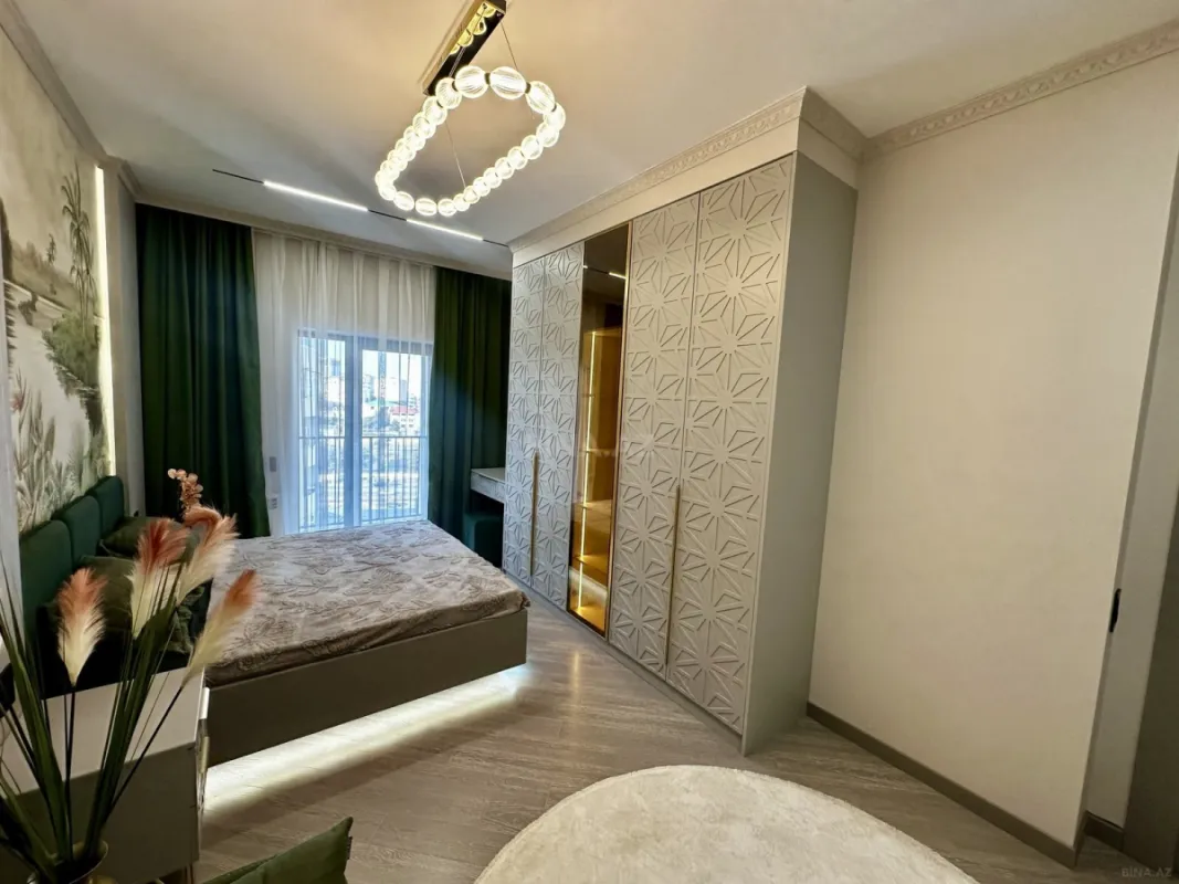 Satılır 3 otaqlı mənzil 92 m²