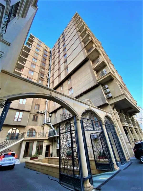 Kirayə verilir obyekt 210 m²