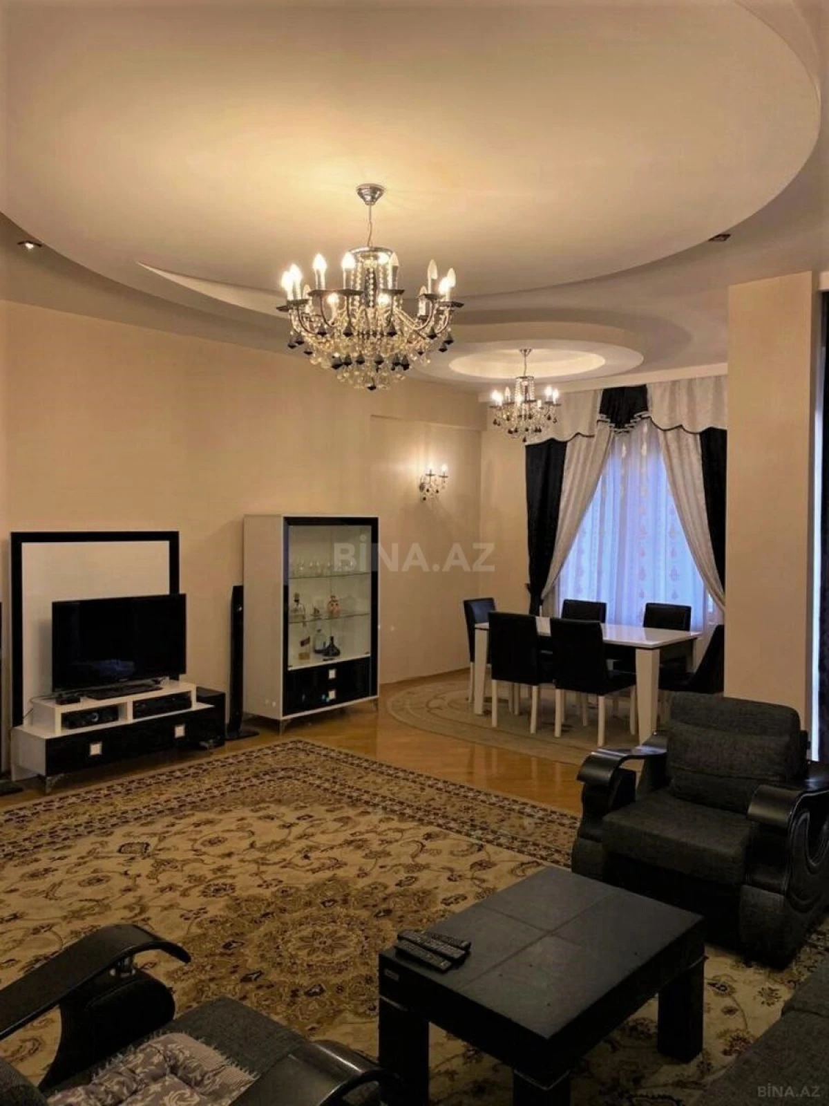 Kirayə verilir obyekt 210 m²