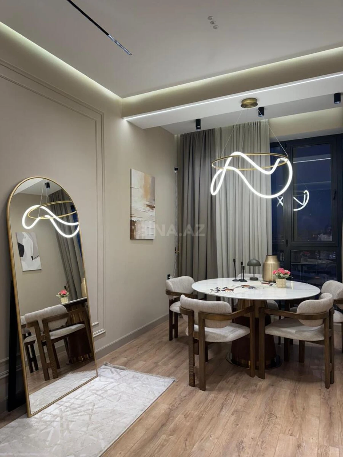 Satılır 3 otaqlı mənzil 110 m²