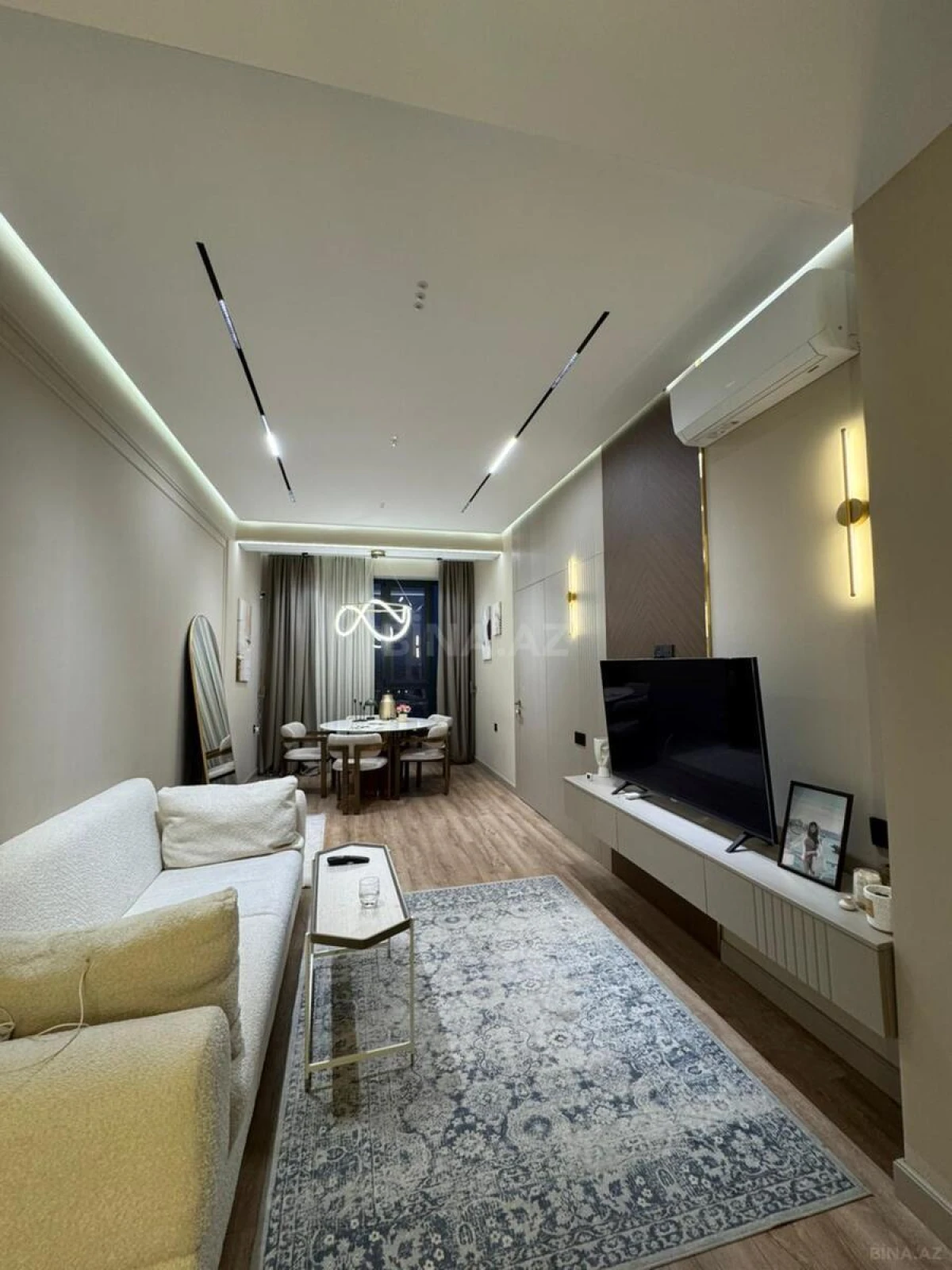 Satılır 3 otaqlı mənzil 110 m²