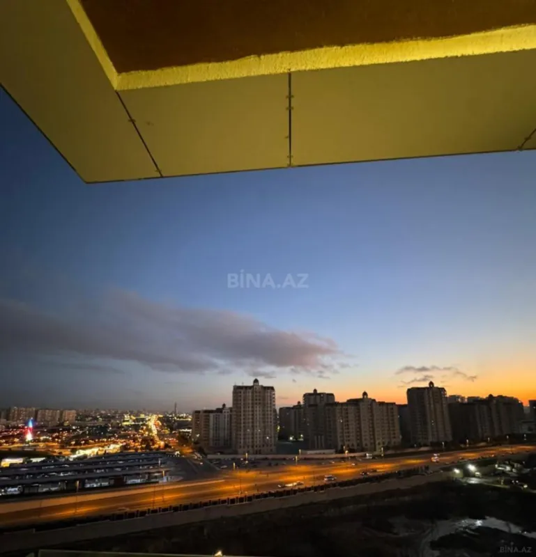 Satılır 3 otaqlı mənzil 110 m²