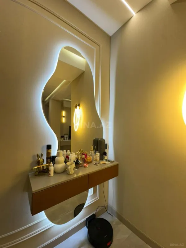 Satılır 3 otaqlı mənzil 110 m²