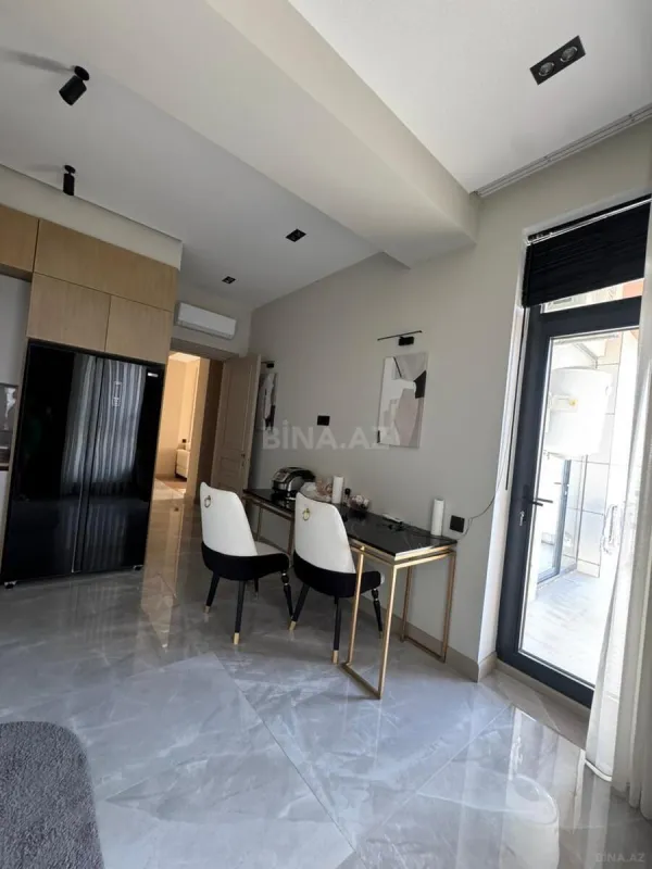 Satılır 3 otaqlı mənzil 110 m²