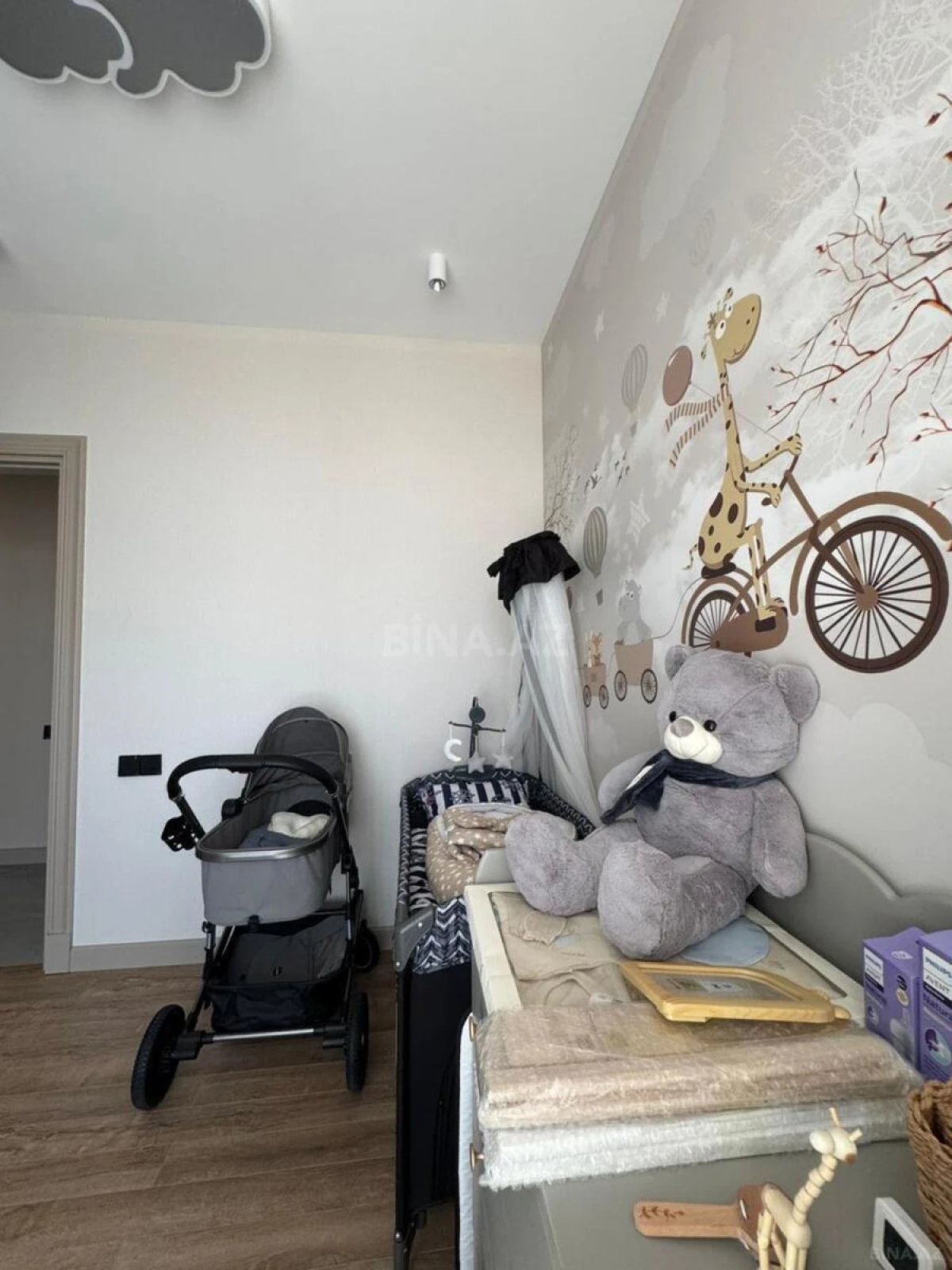 Satılır 3 otaqlı mənzil 110 m²