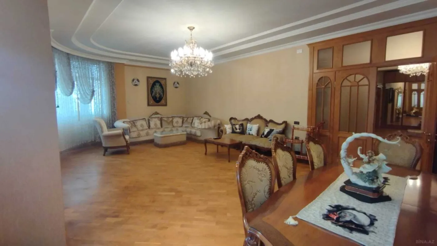 Kirayə verilir 4 otaqlı mənzil 220 m²