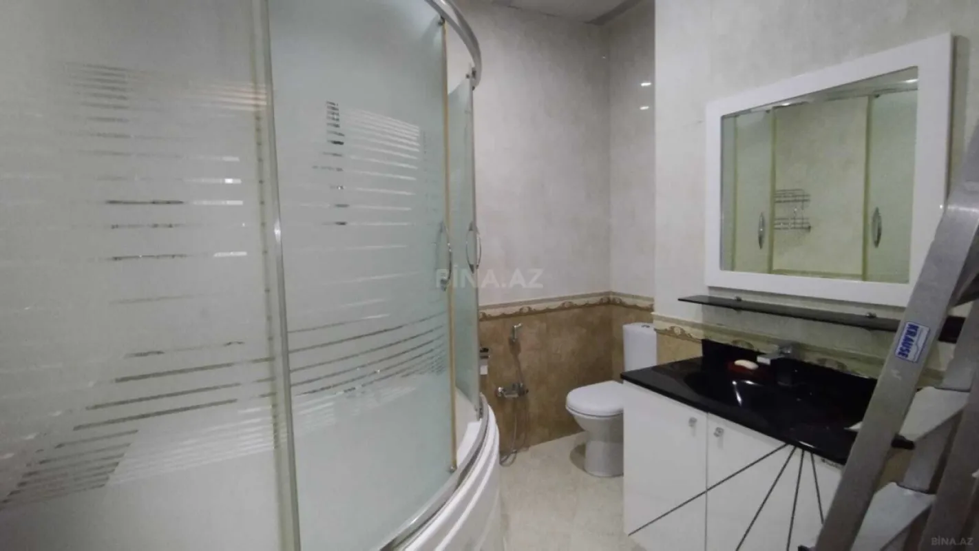 Kirayə verilir 4 otaqlı mənzil 220 m²