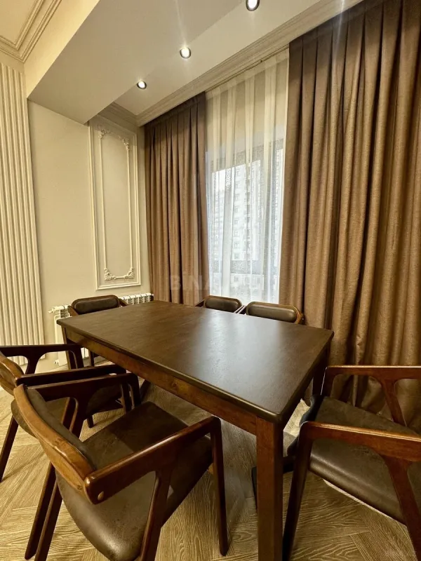 Satılır 3 otaqlı mənzil 99 m²