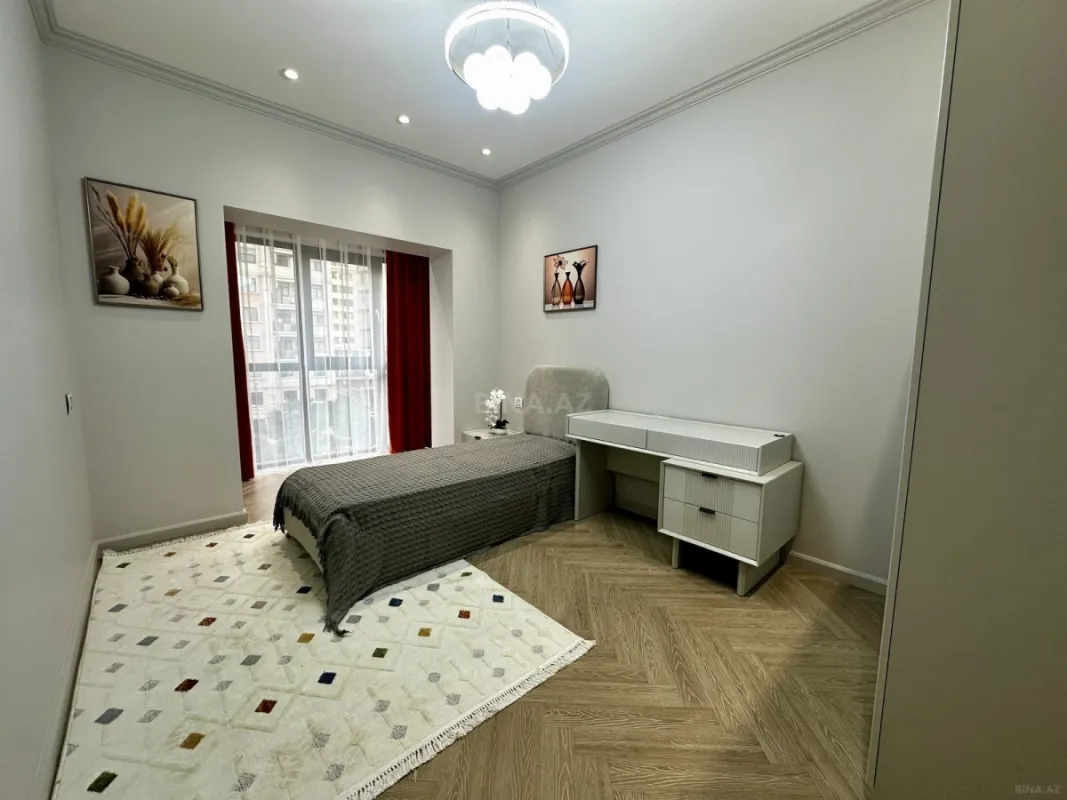 Satılır 3 otaqlı mənzil 99 m²