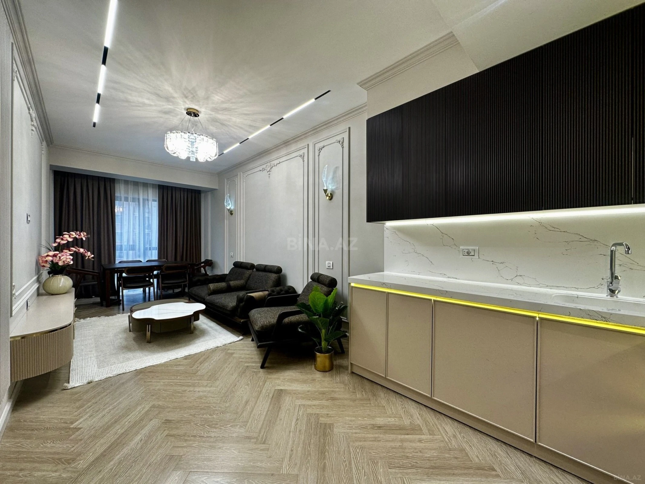 Satılır 3 otaqlı mənzil 99 m²