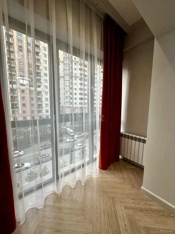 Satılır 3 otaqlı mənzil 99 m²