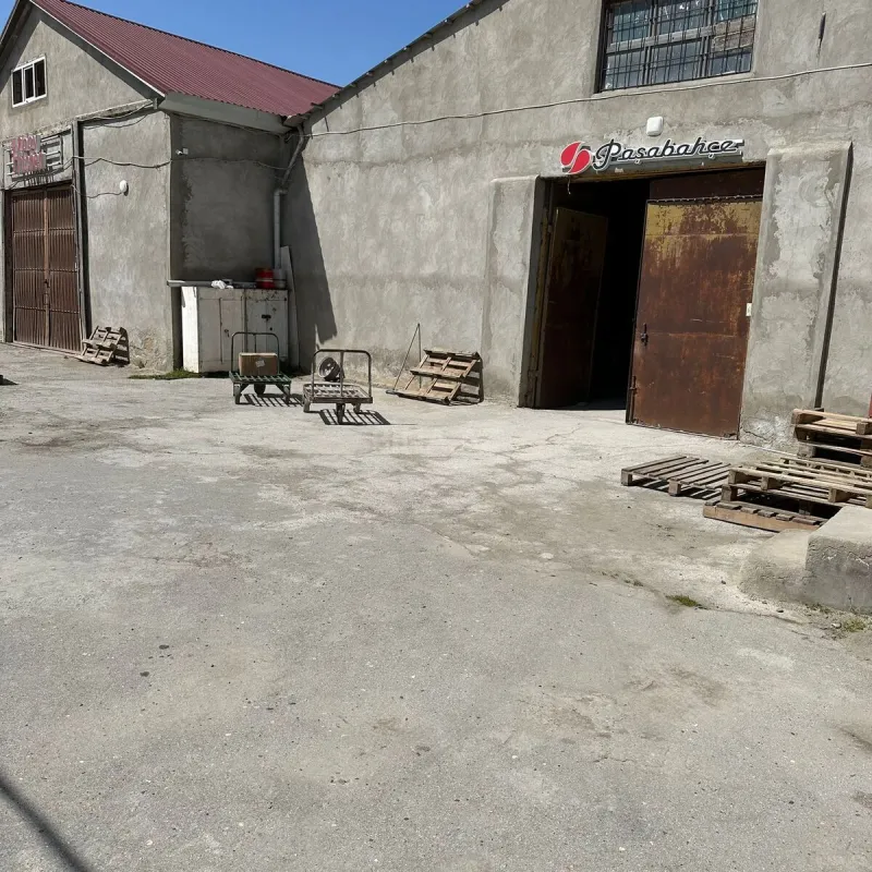 Satılır obyekt 2800 m²