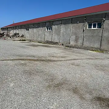 Satılır obyekt 2800 m²