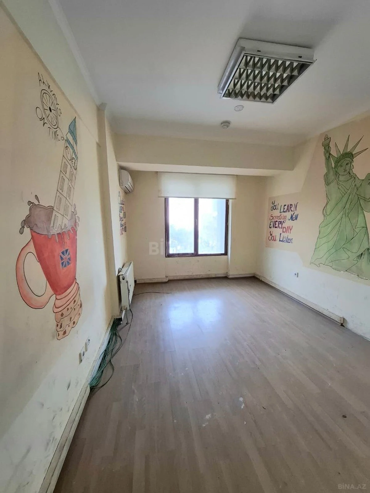 Kirayə verilir 15 otaqlı ofis 500 m²