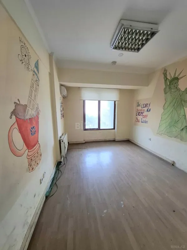 Kirayə verilir 15 otaqlı ofis 500 m²