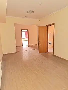 Kirayə verilir 15 otaqlı ofis 500 m²