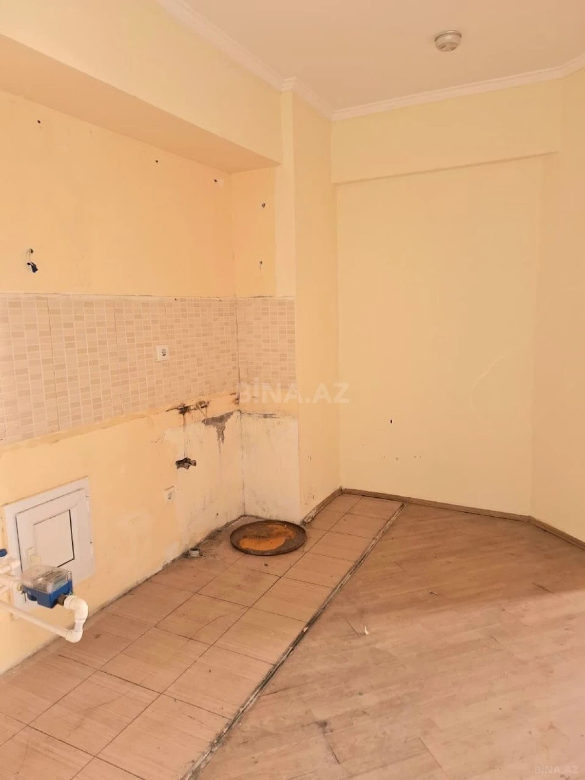 Kirayə verilir 15 otaqlı ofis 500 m²