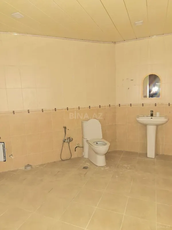 Kirayə verilir 15 otaqlı ofis 500 m²