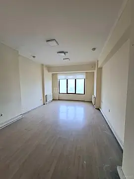 Kirayə verilir 15 otaqlı ofis 500 m²