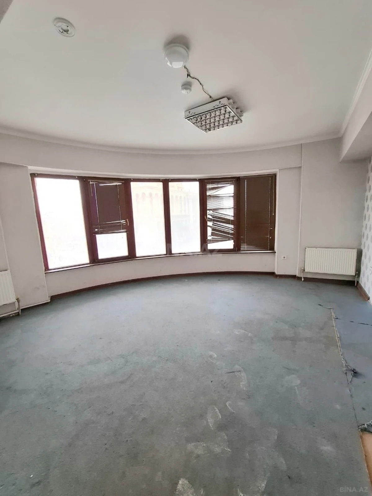 Kirayə verilir 15 otaqlı ofis 500 m²