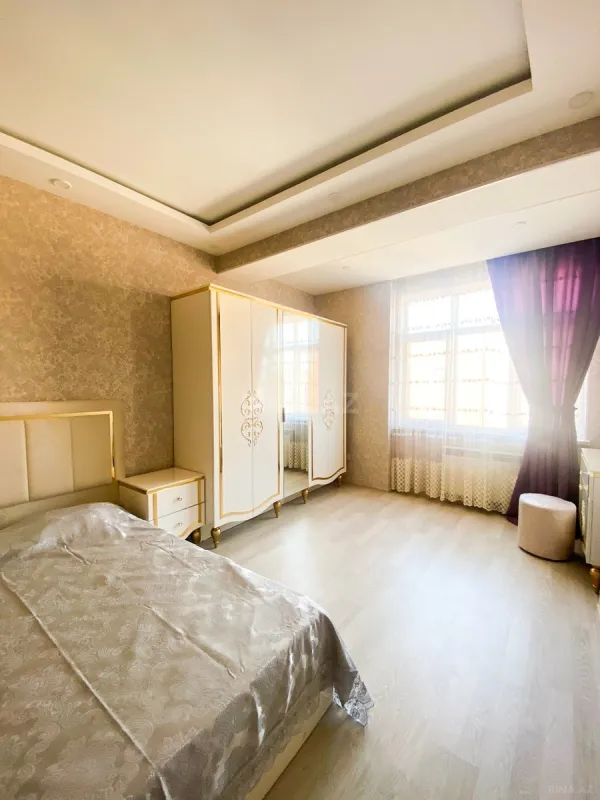 Kirayə verilir 2 otaqlı mənzil 95 m²