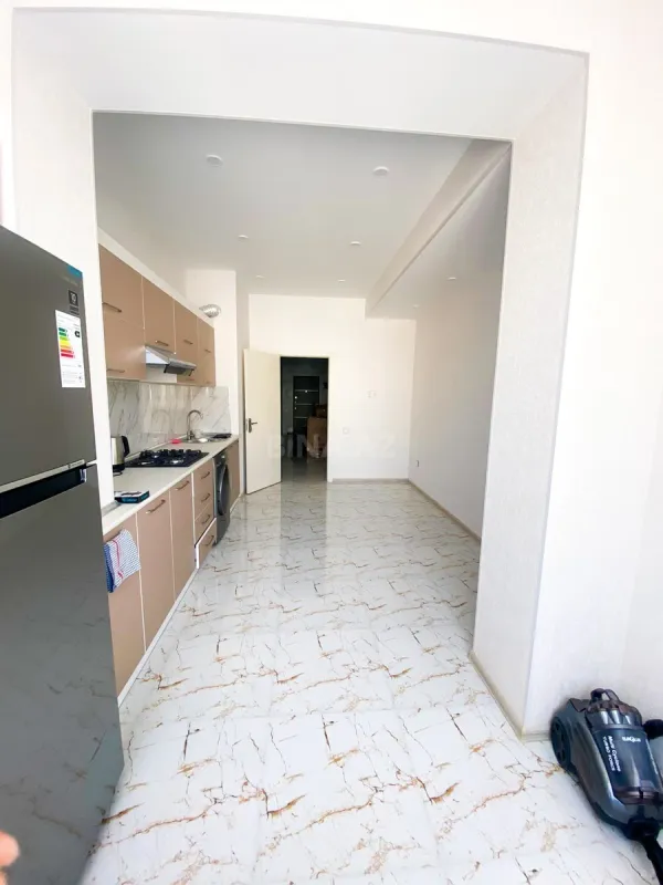 Kirayə verilir 2 otaqlı mənzil 95 m²